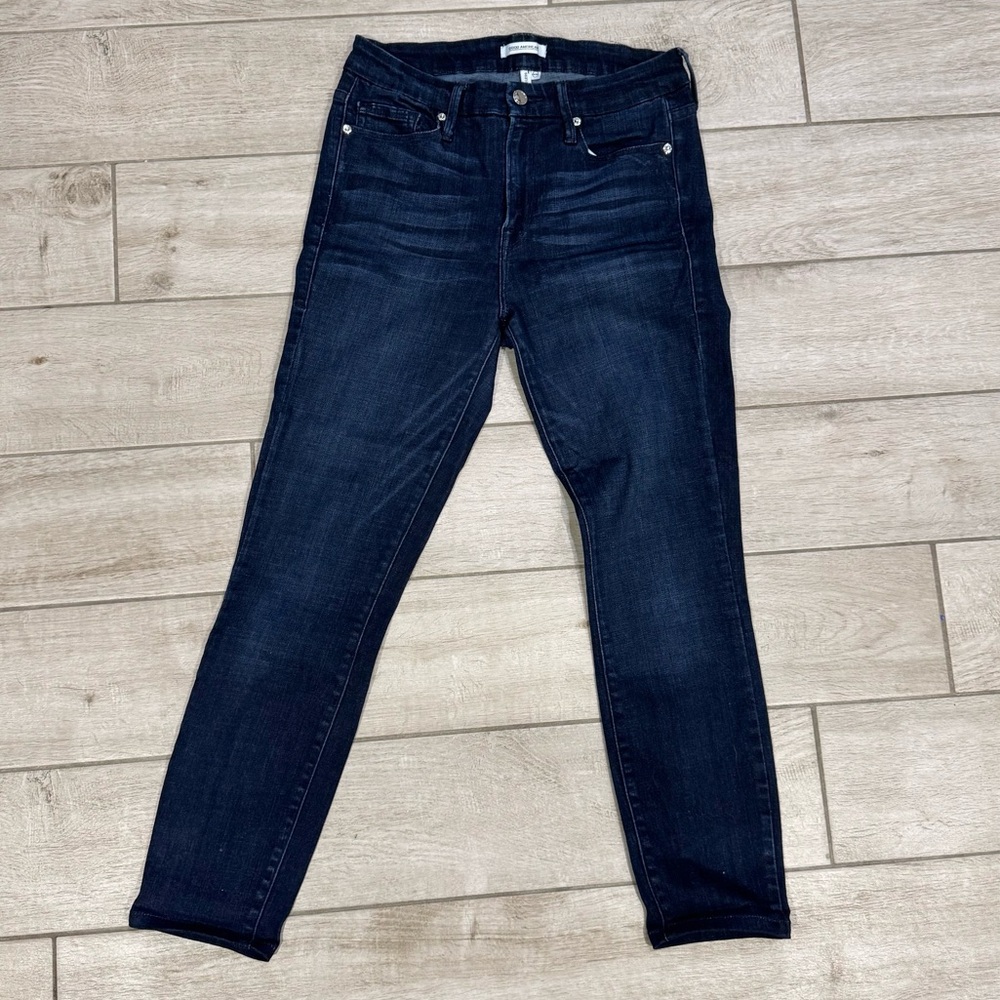 LIKE NEW Good American Good Legs Jeans dark wash 6/28
